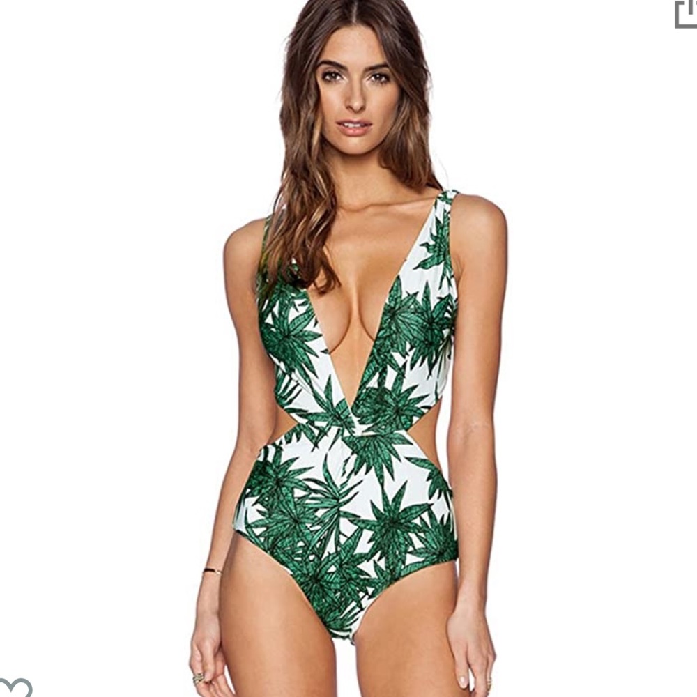 NWOT Women Sexy Palm Tree Floral Print Swimsuit (XL)